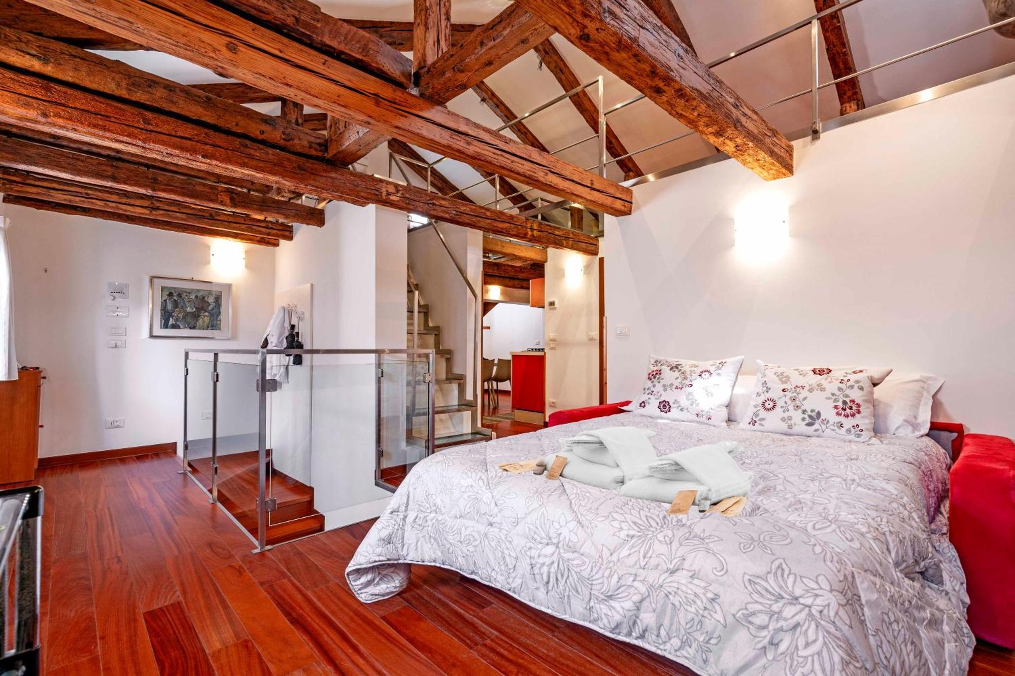 Glass House - Loft 2 Minutes To Rialto Bridge & View Venice Exterior photo