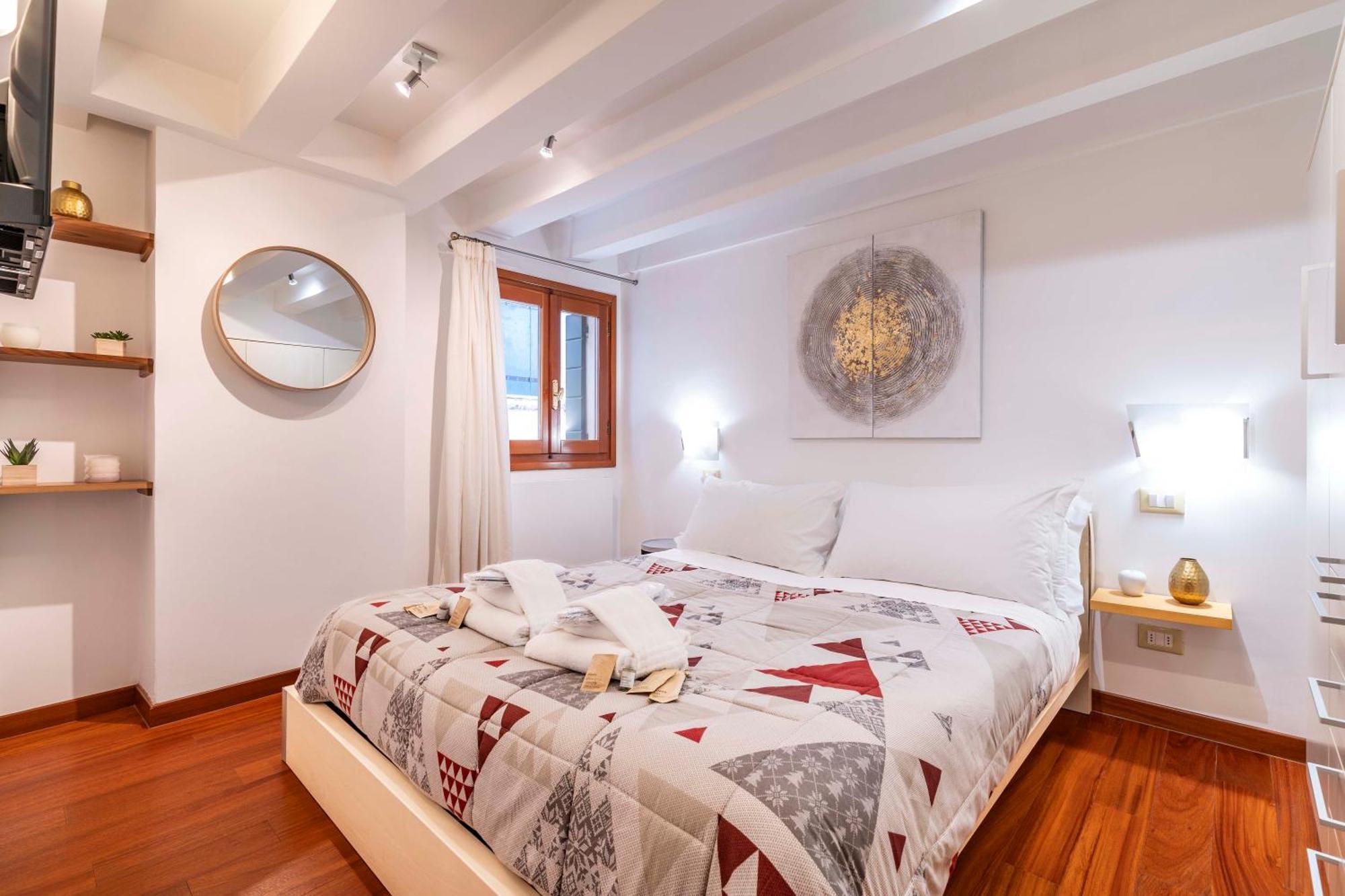 Glass House - Loft 2 Minutes To Rialto Bridge & View Venice Exterior photo